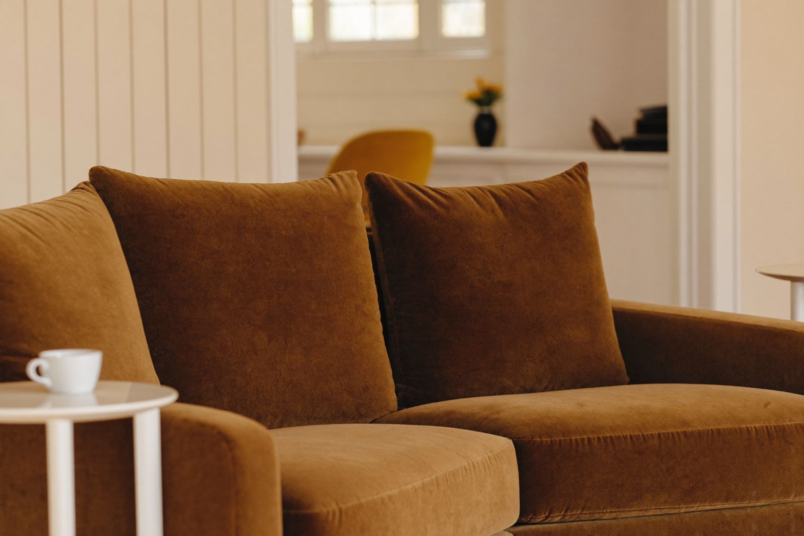 Tecido Milano — Veludo e suede italianos com tratamento easy clean.